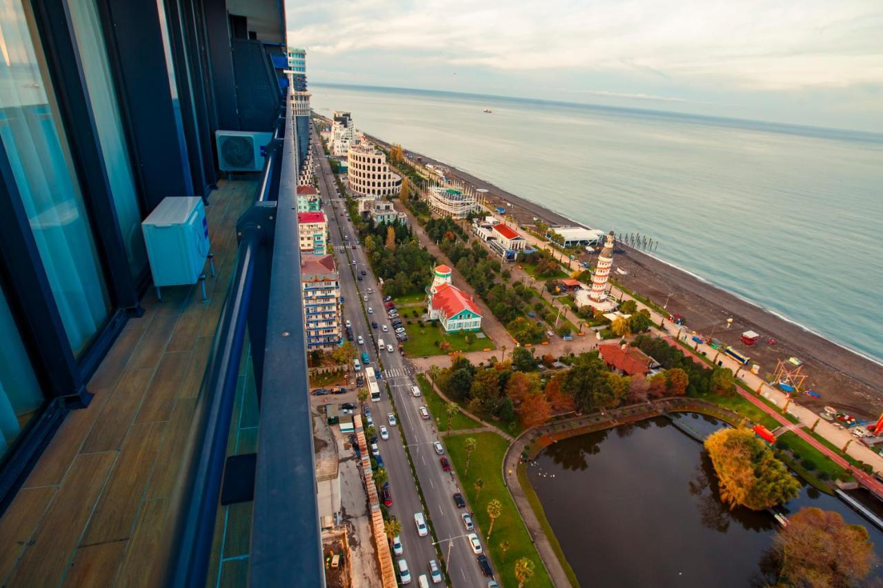Panorama Orbi City Center Suite Sea View Batoemi Buitenkant foto